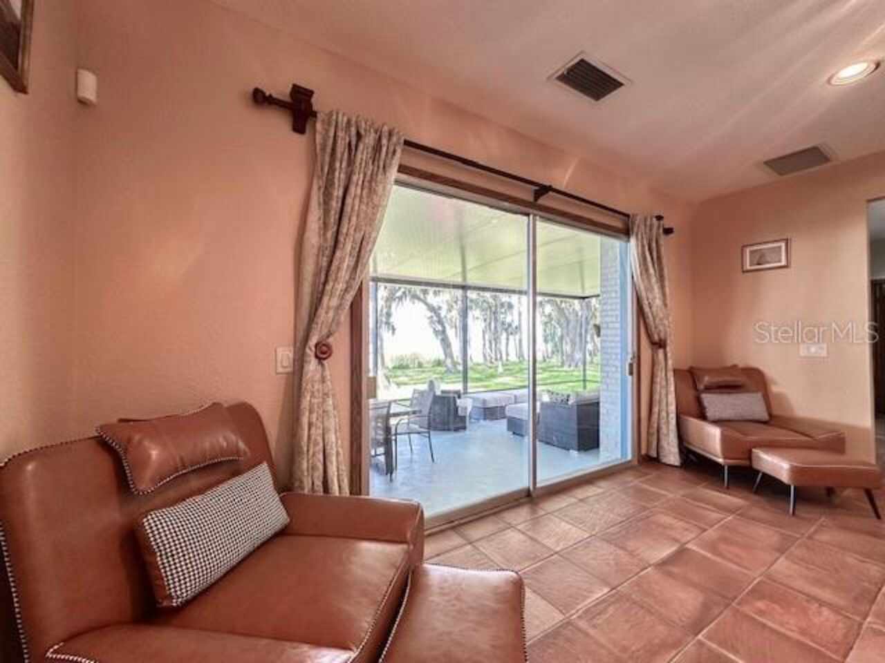 Listing Photo 43