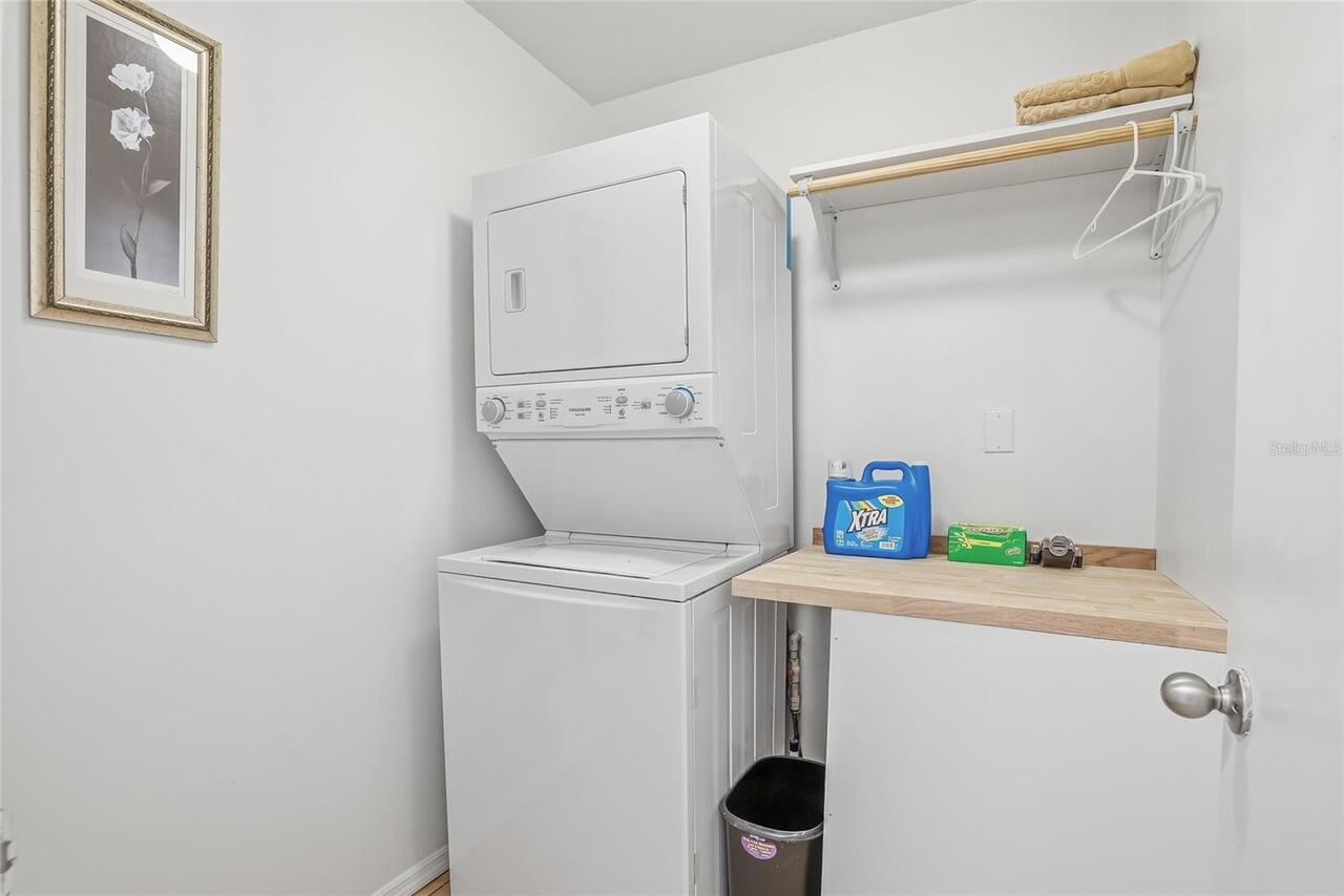 Listing Photo 11