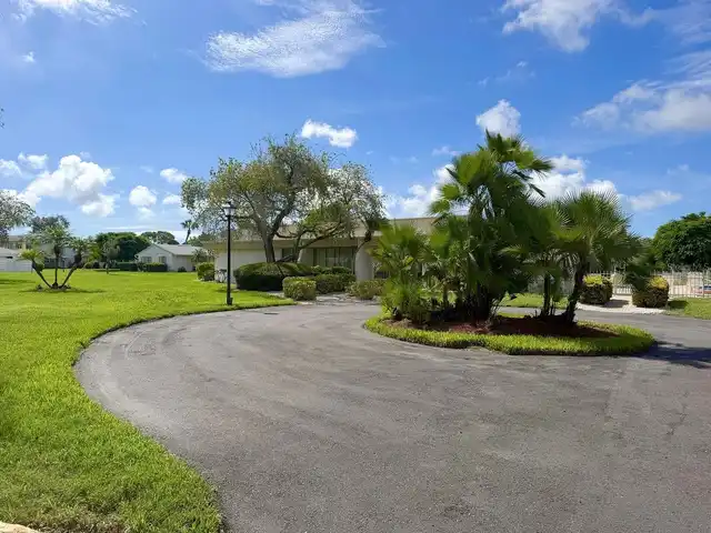 Listing Photo 32