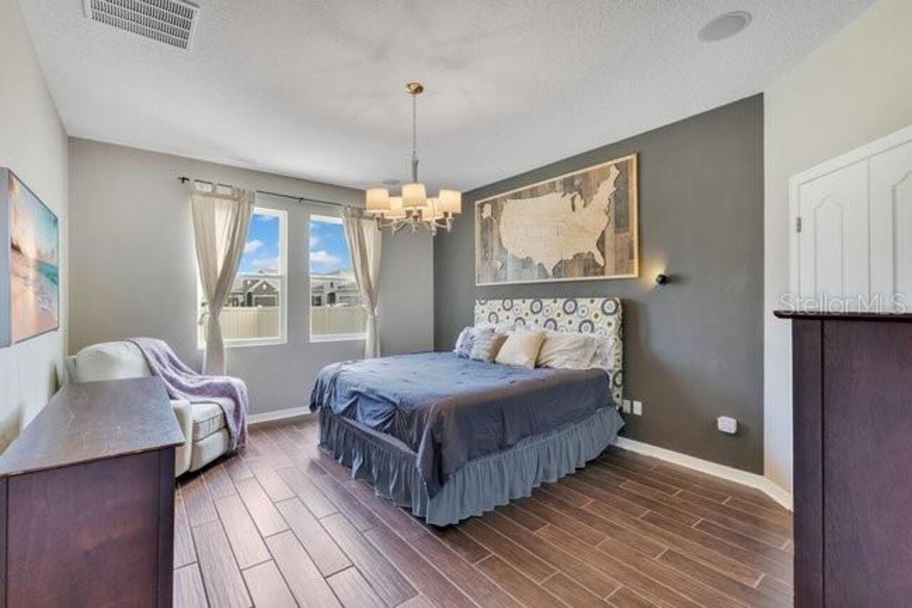Listing Photo 16