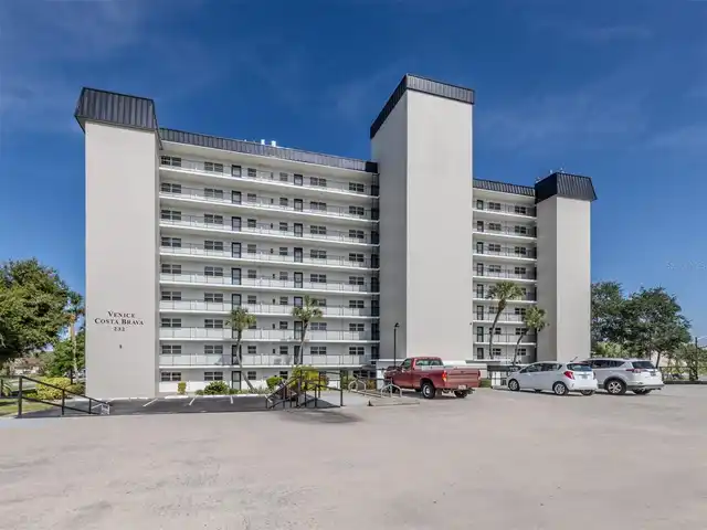 Listing Photo 22