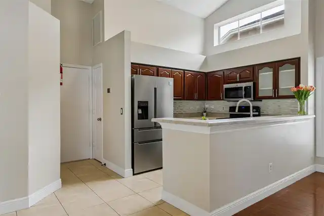 Listing Photo 32
