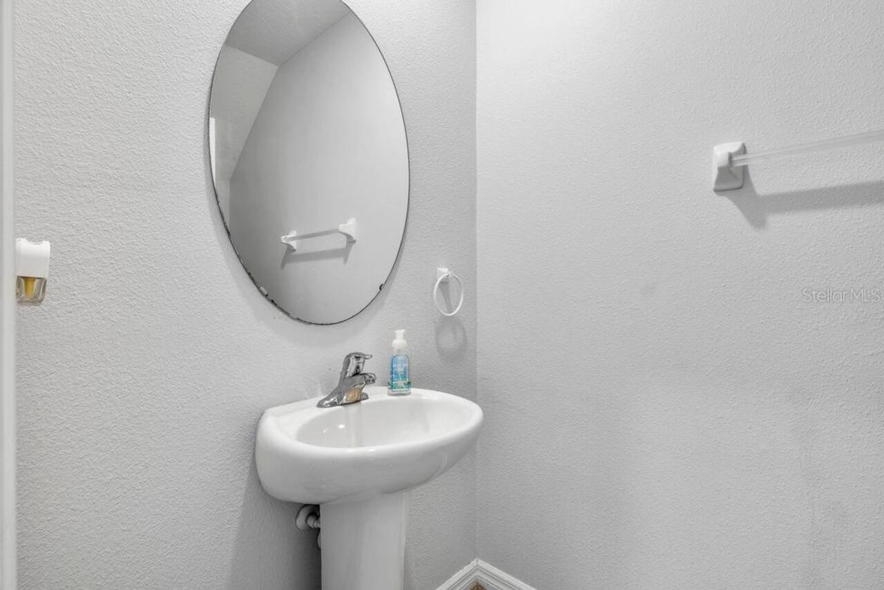 Listing Photo 9