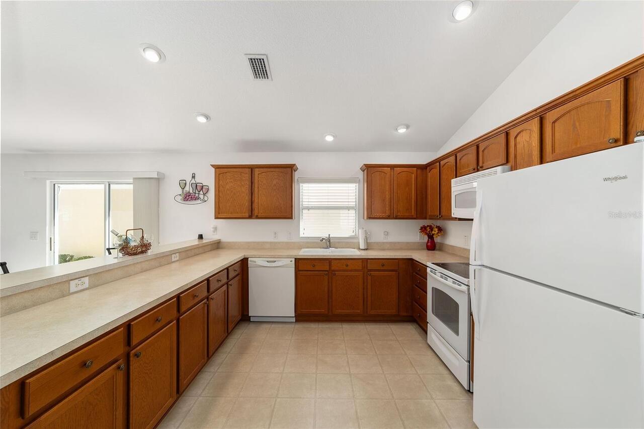 Listing Photo 9