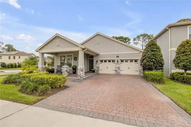 Listing Photo 8