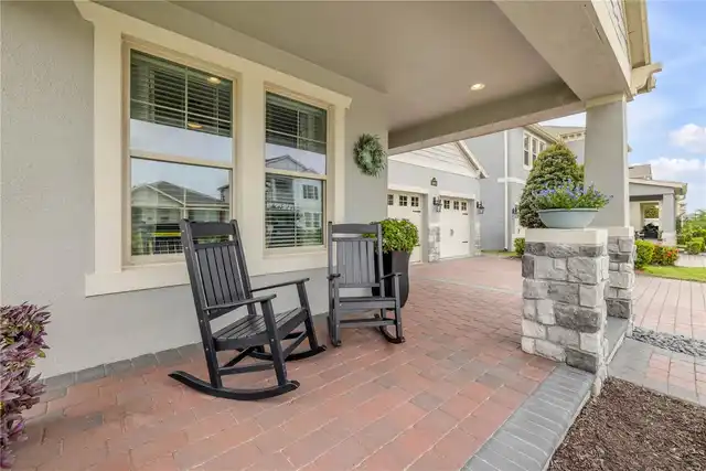 Listing Photo 11