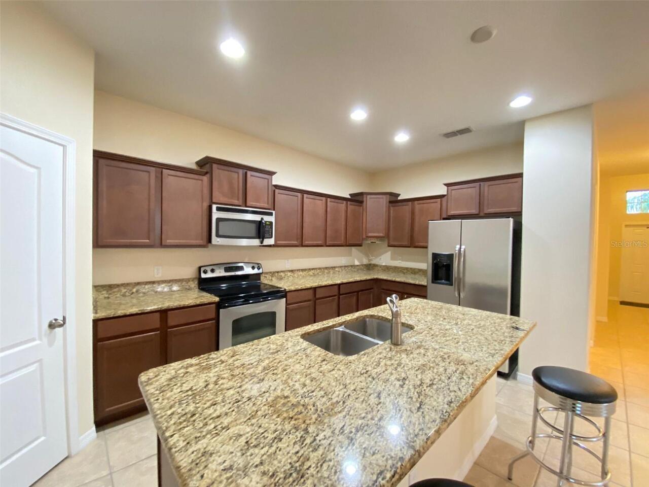 Listing Photo 7