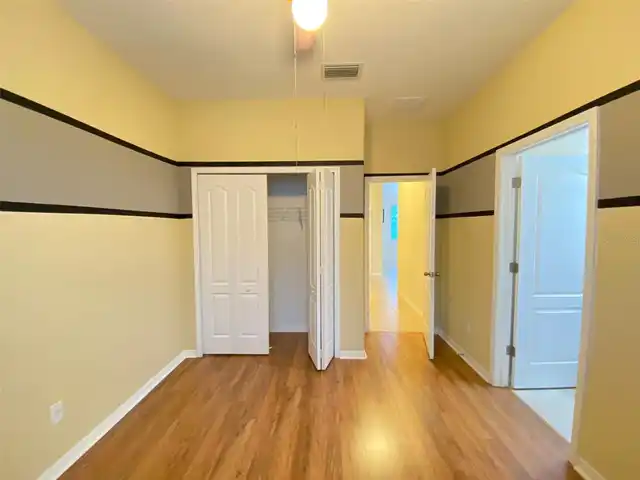 Listing Photo 16