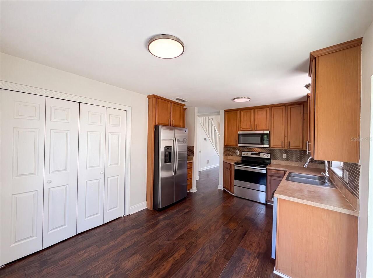 Listing Photo 10