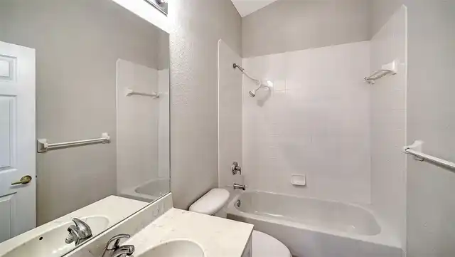 Listing Photo 19
