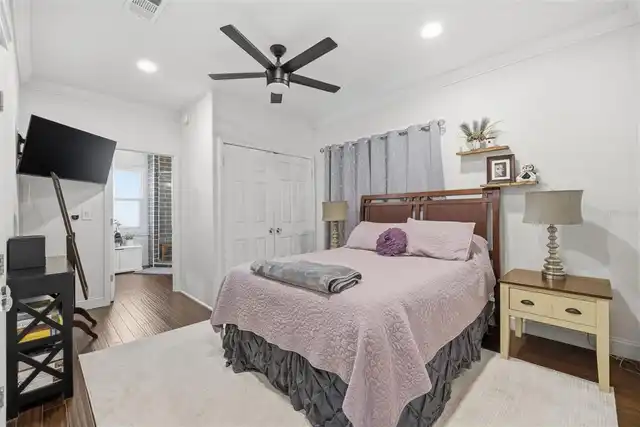 Listing Photo 16