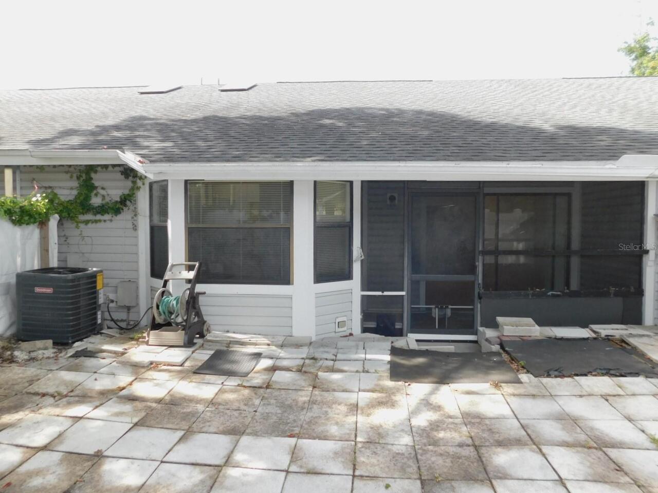 Listing Photo 12