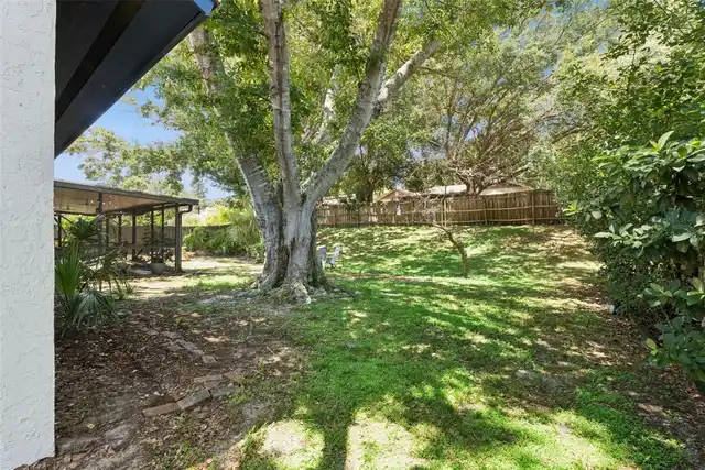 Listing Photo 28