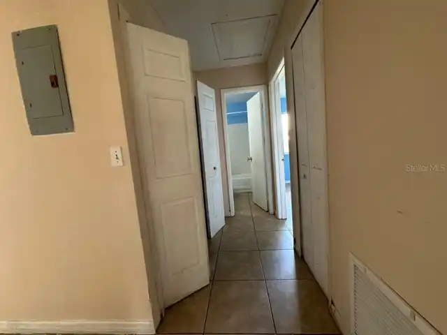 Listing Photo 11