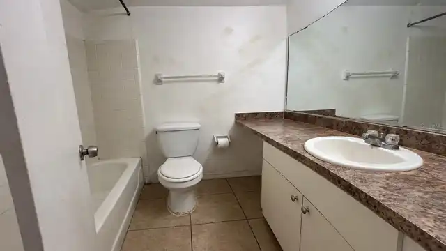 Listing Photo 15