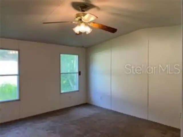 Listing Photo 9