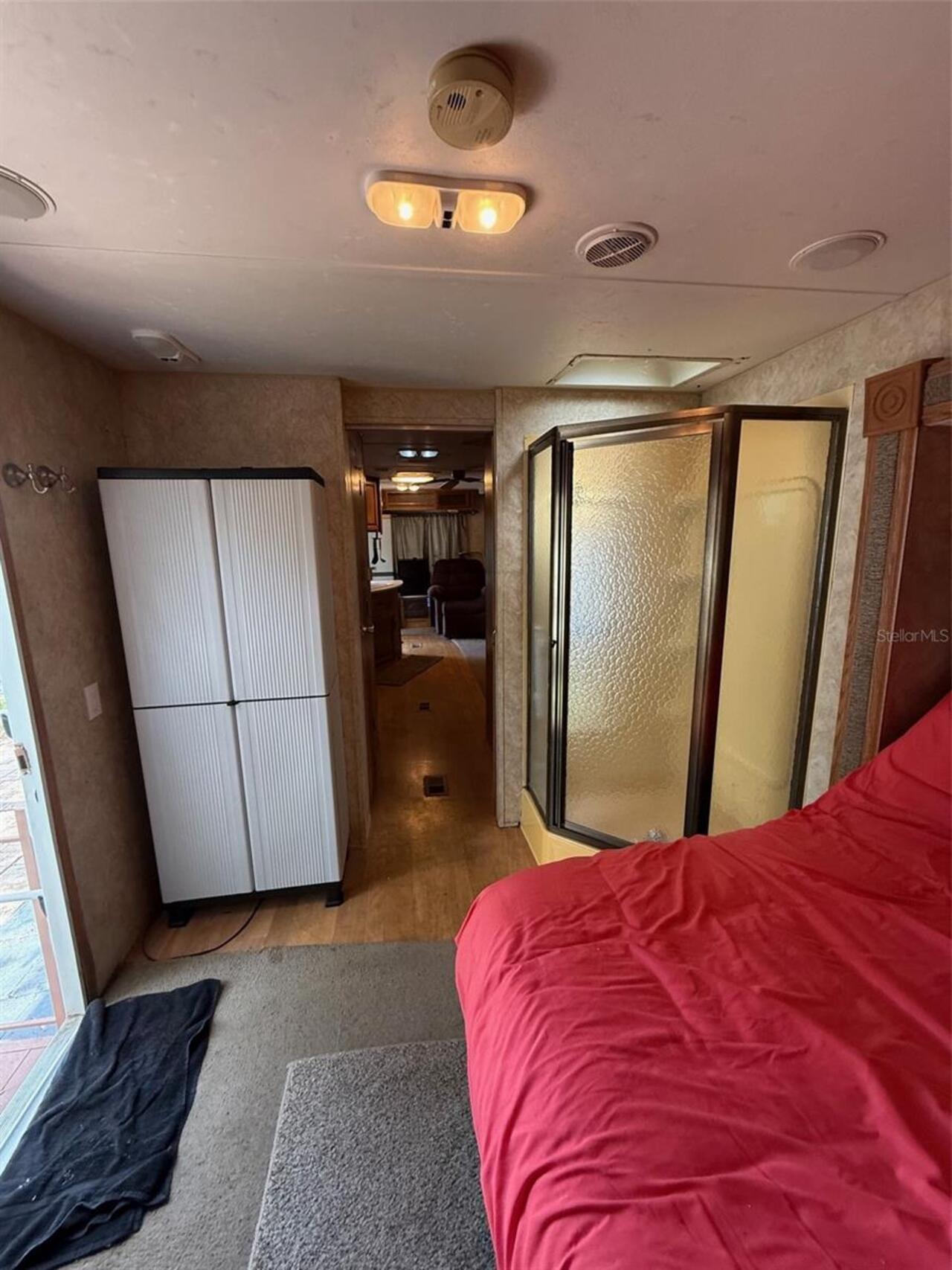 Listing Photo 8
