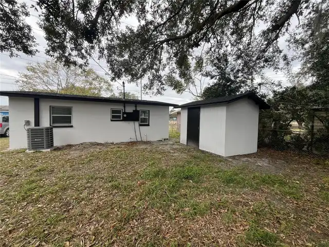 Listing Photo 10