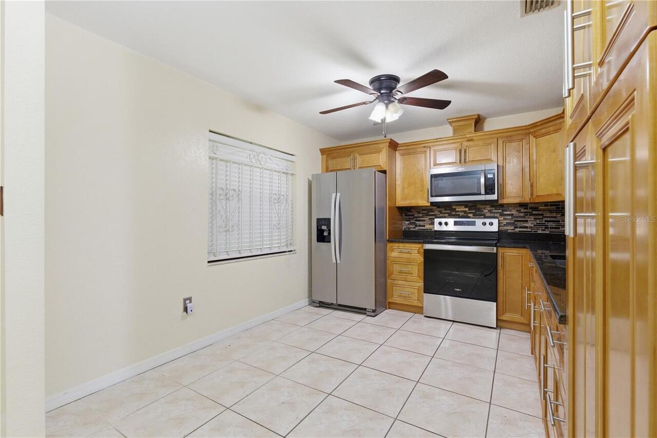 Listing Photo 15