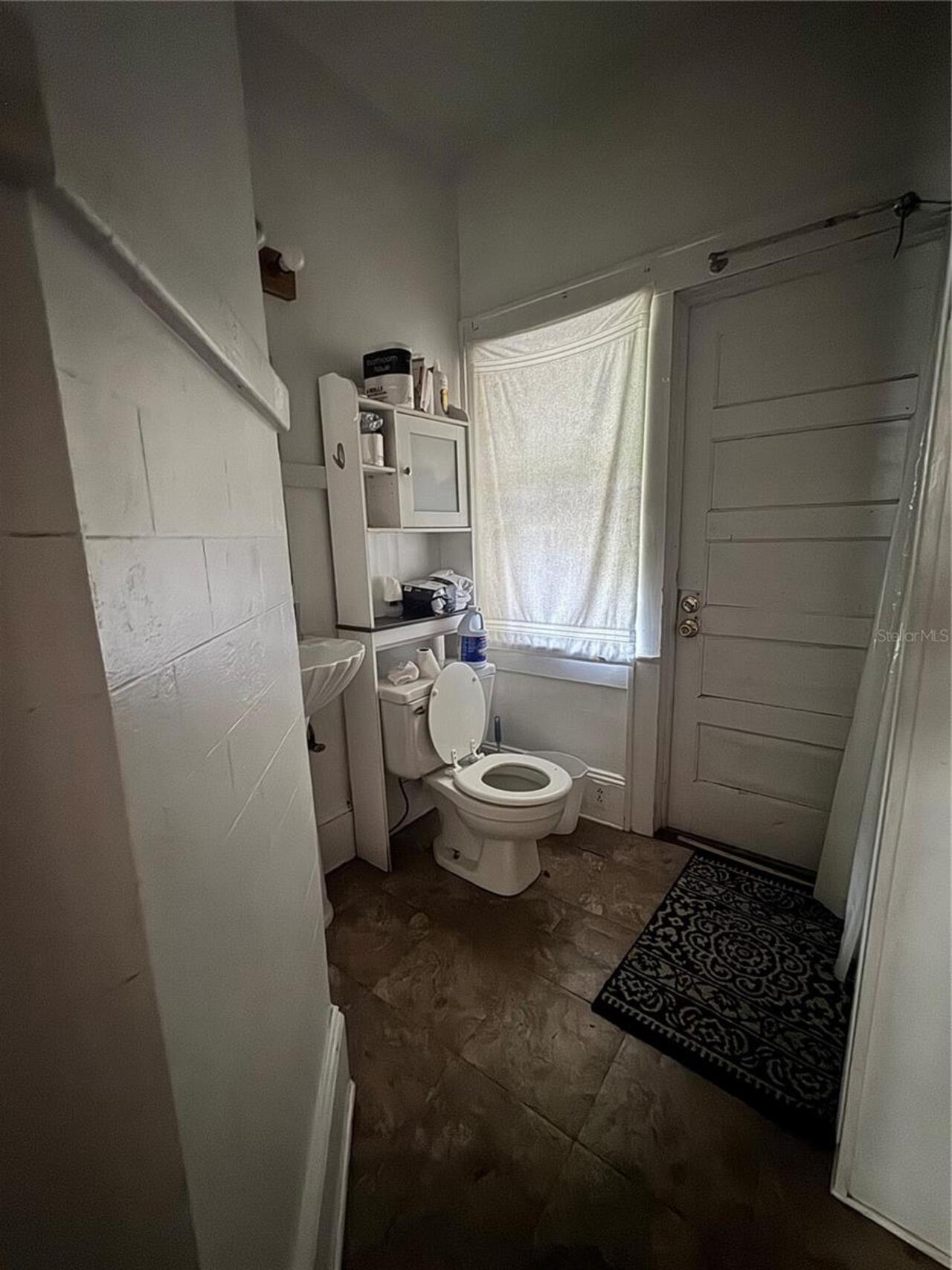 Listing Photo 9
