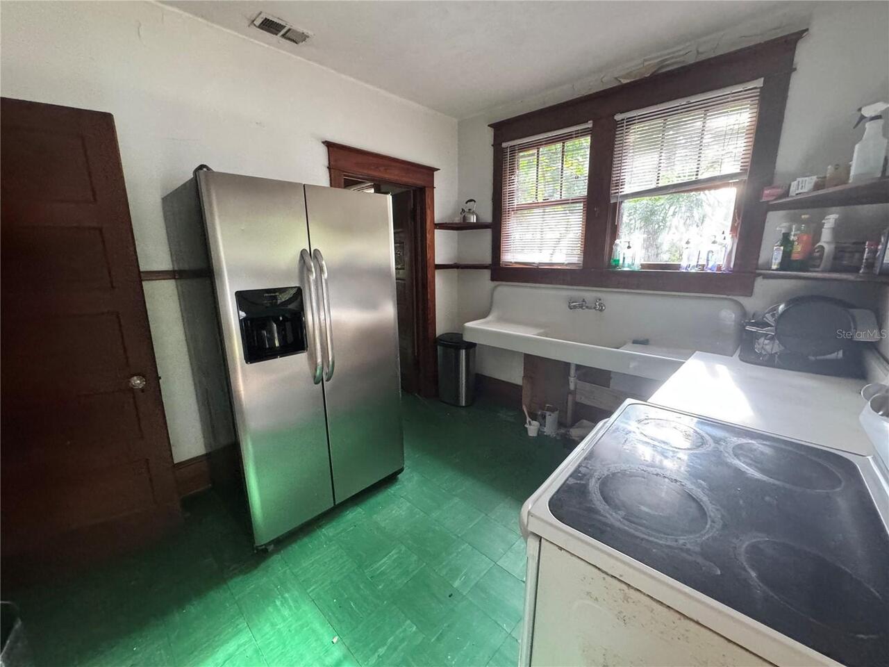 Listing Photo 16