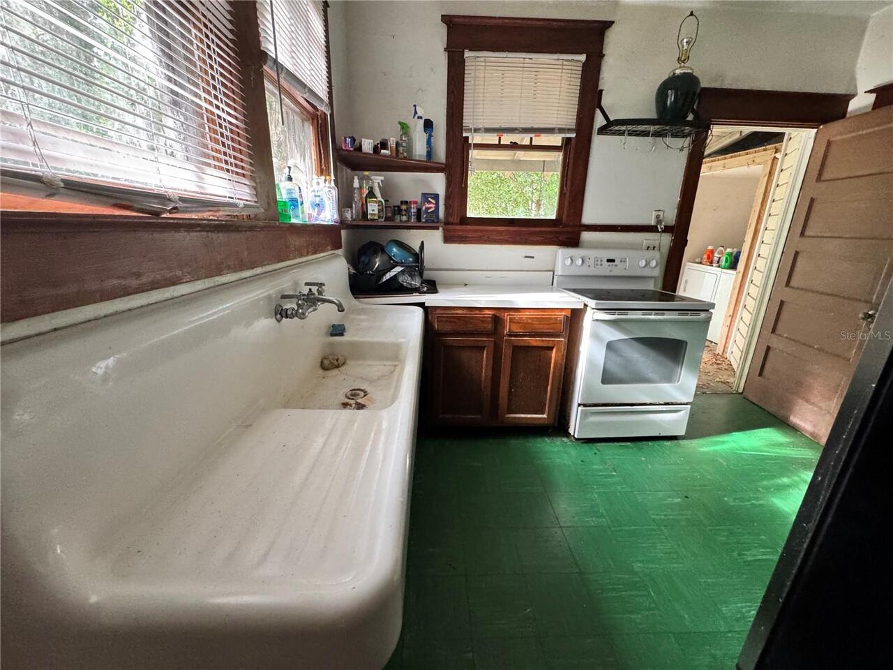 Listing Photo 17