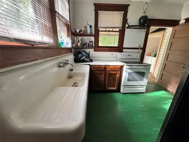 Listing Photo 17