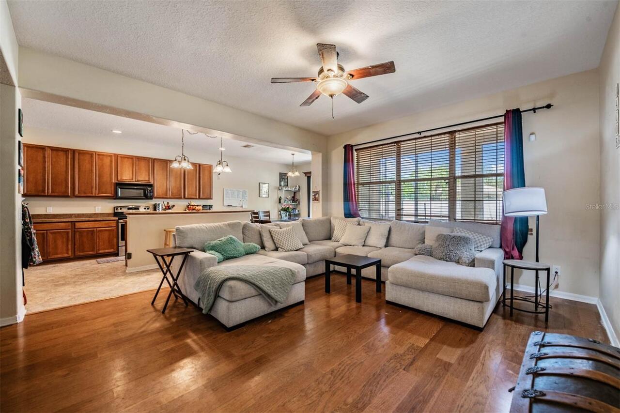 Listing Photo 8