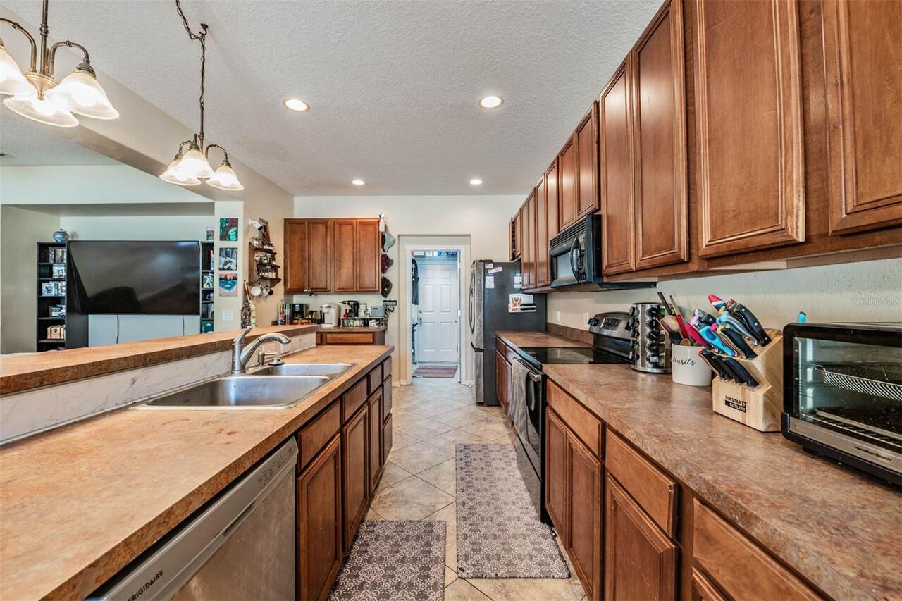 Listing Photo 11