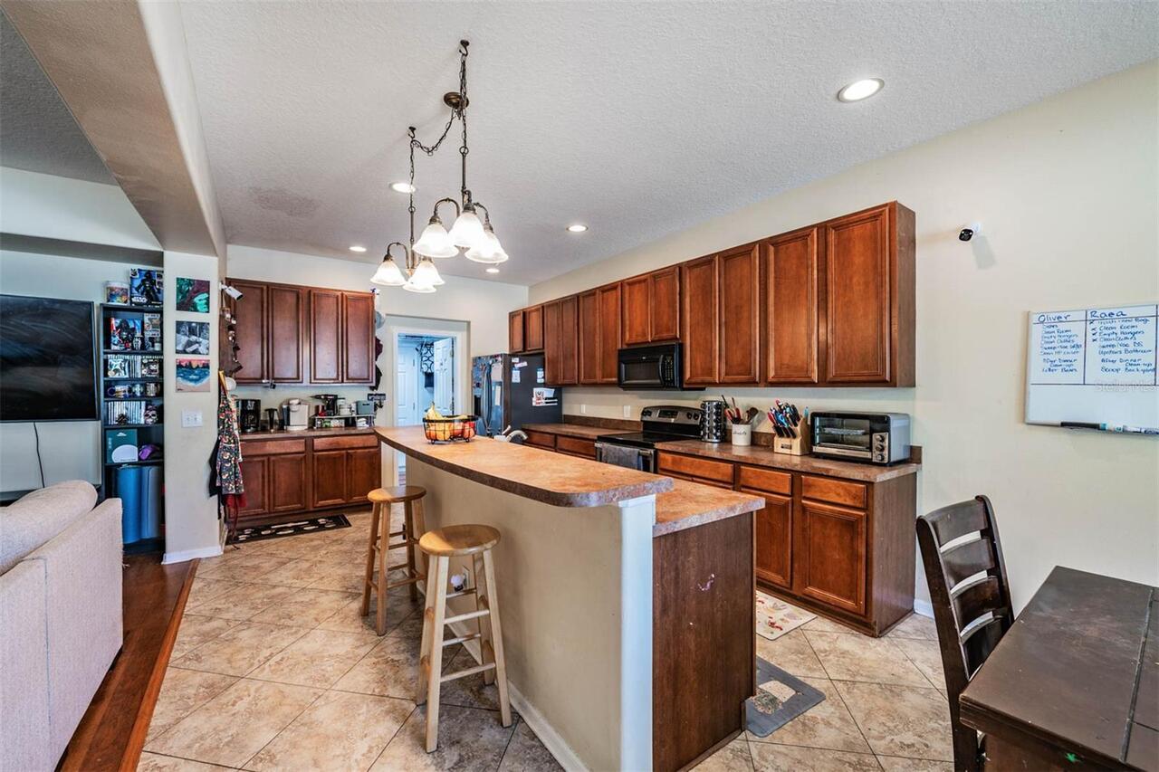 Listing Photo 12