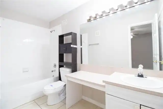 Listing Photo 6