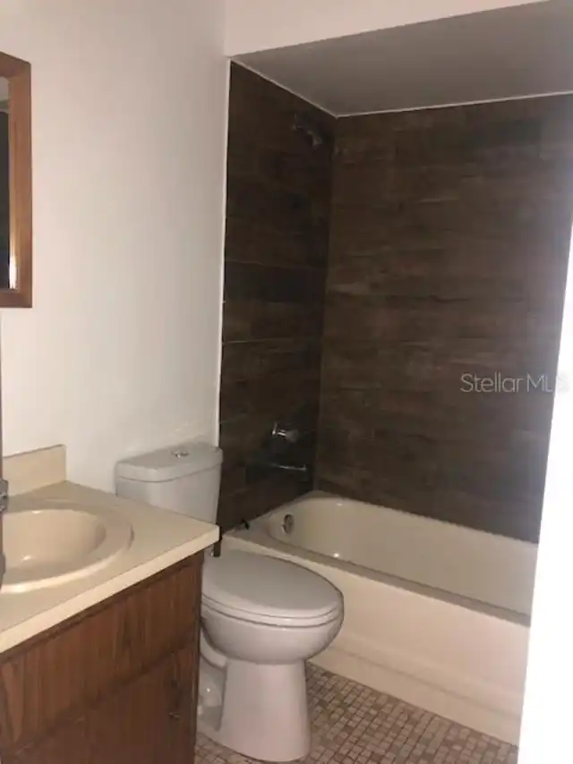 Listing Photo 10