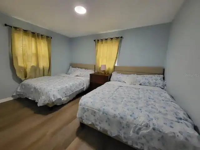 Listing Photo 10