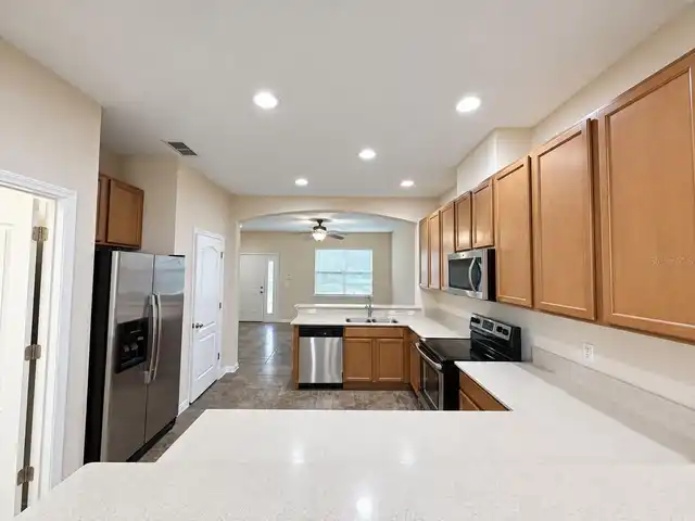 Listing Photo 12