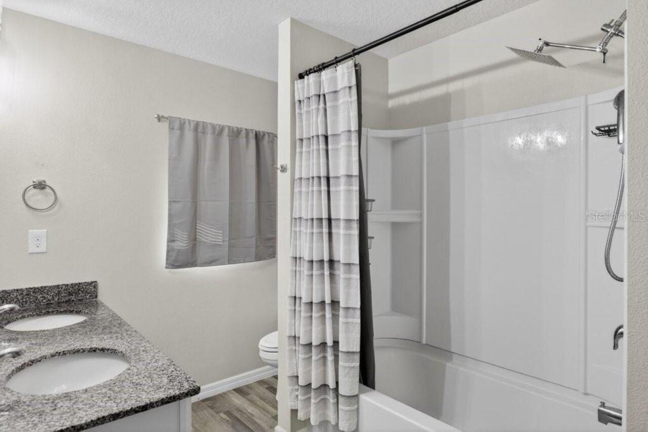 Listing Photo 25