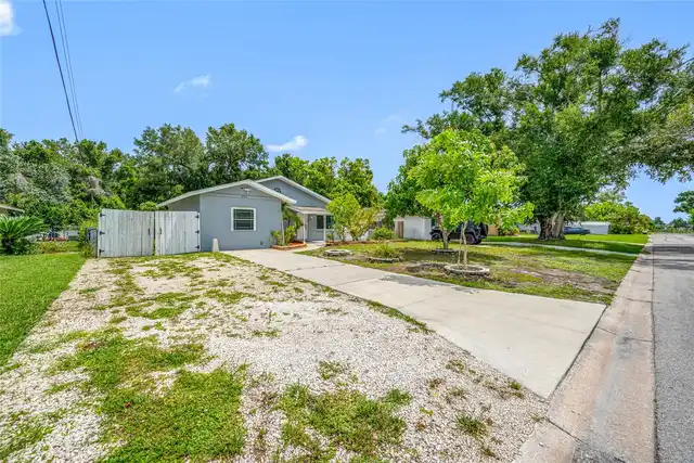 Listing Photo 17