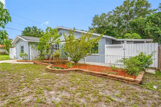 Listing Photo 22