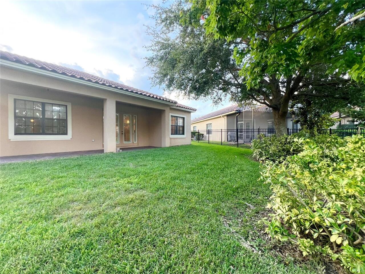 Listing Photo 43