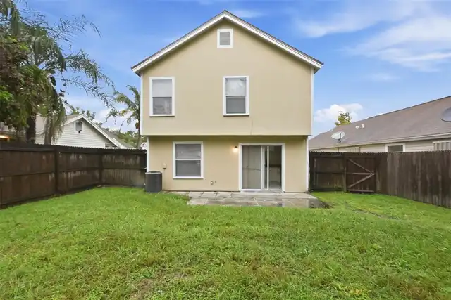 Listing Photo 16
