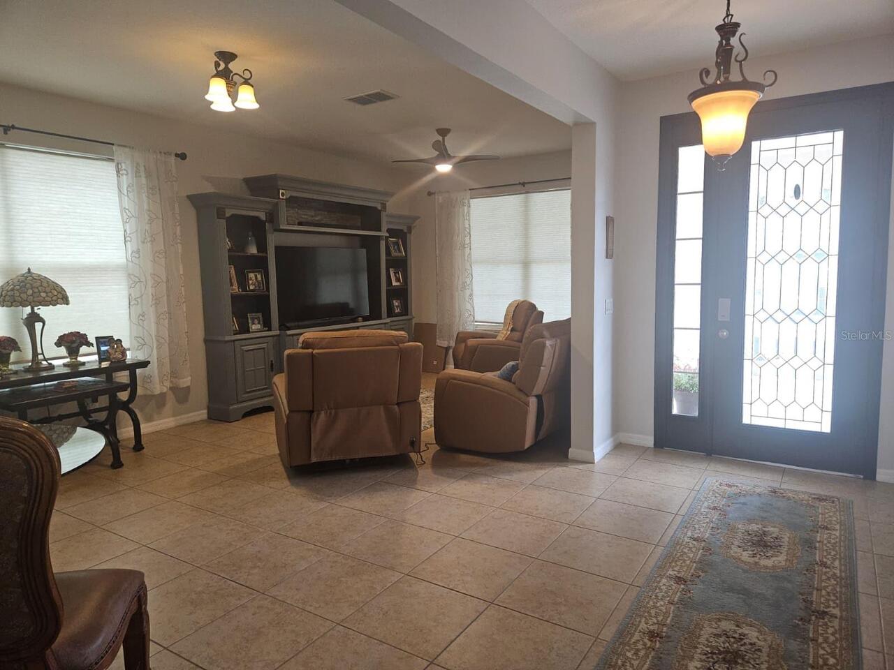 Listing Photo 12