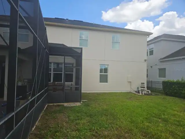 Listing Photo 12