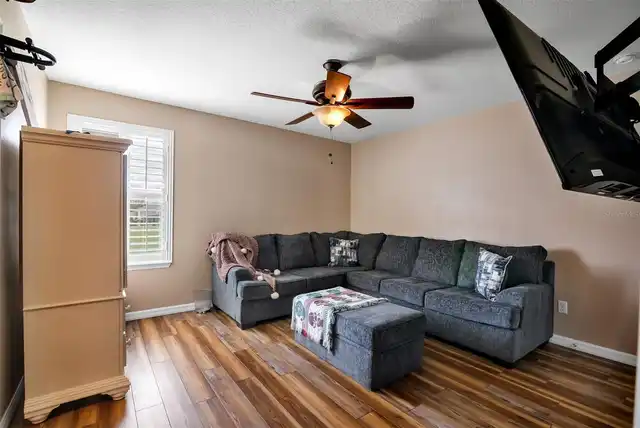 Listing Photo 26