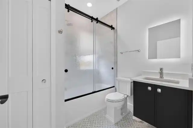 Listing Photo 23