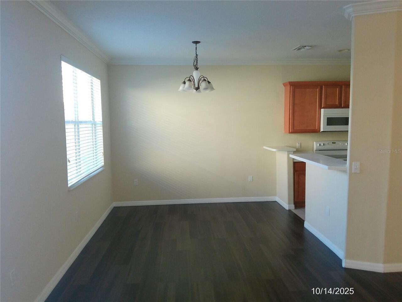 Listing Photo 9