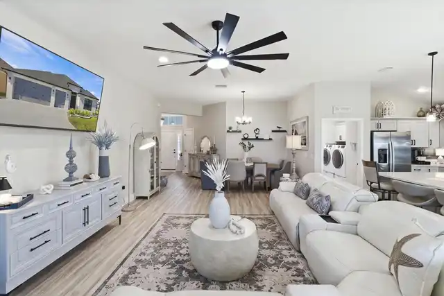 Listing Photo 8