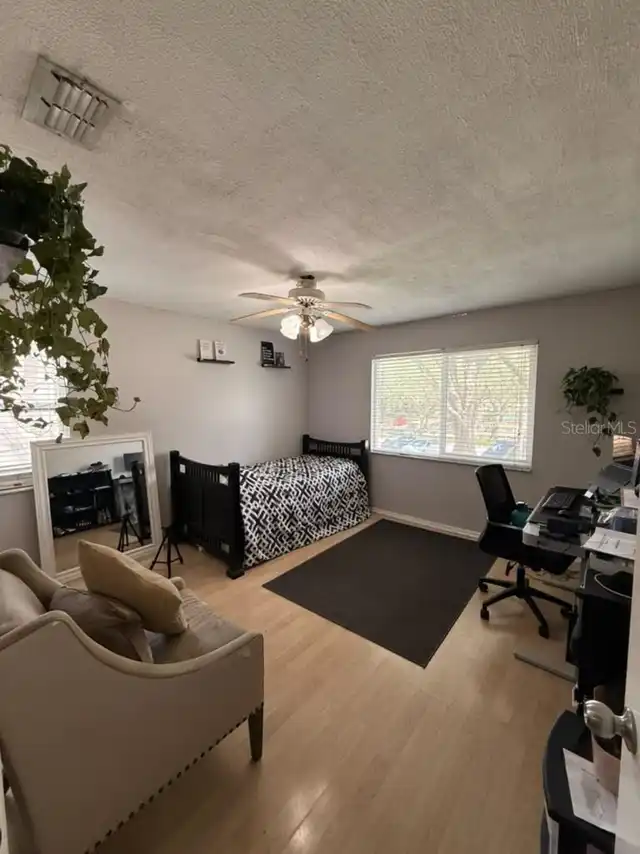 Listing Photo 7
