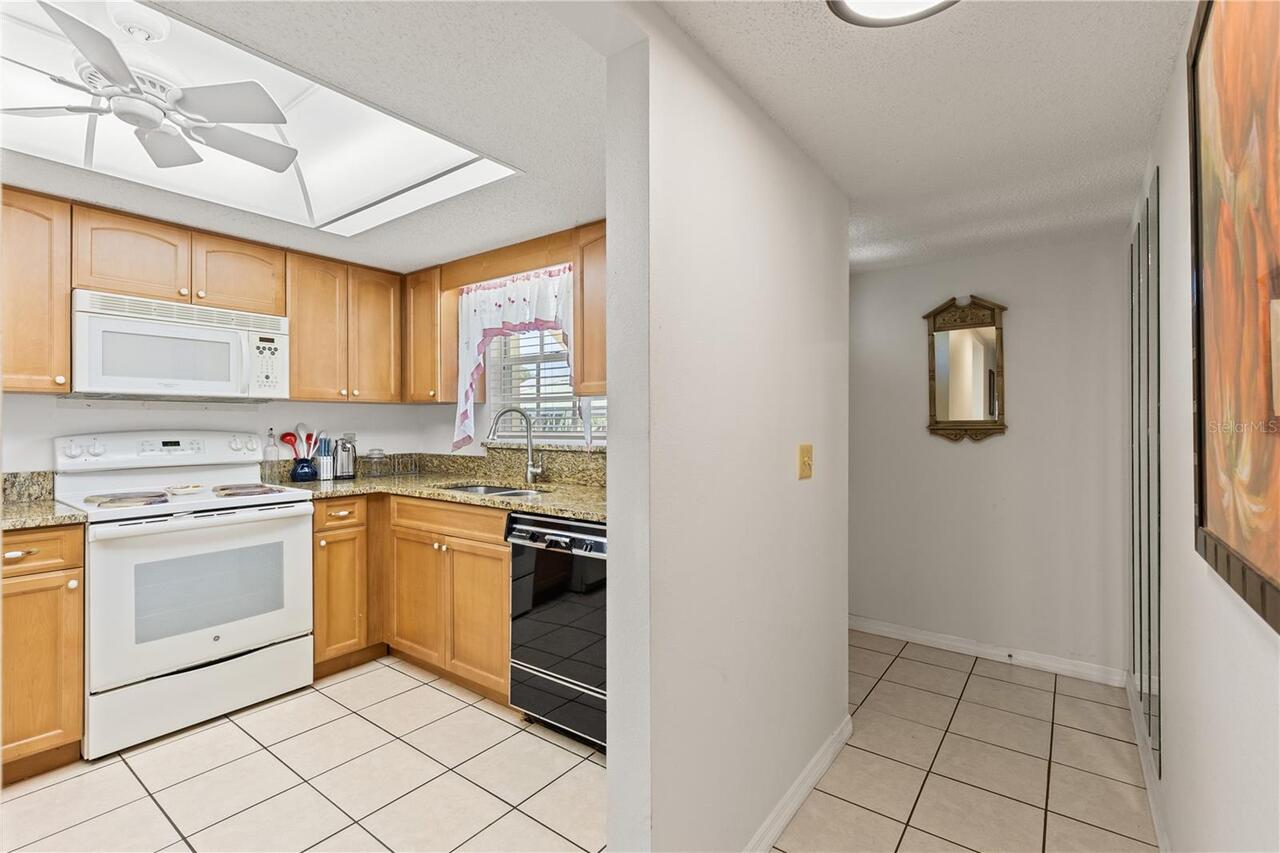 Listing Photo 6