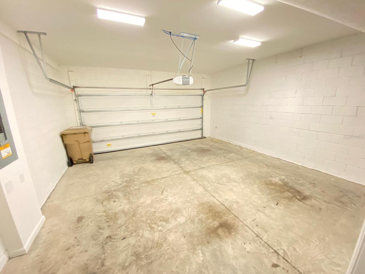 Listing Photo 12