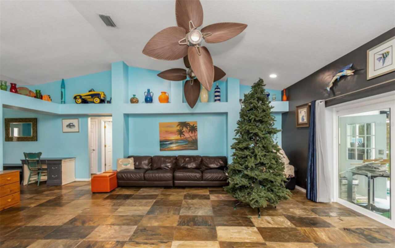 Listing Photo 18