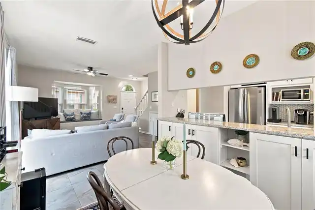 Listing Photo 10